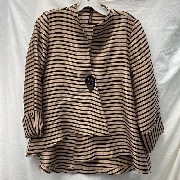 I c by Connie k ladies sz s asymmetrical top ladies sz S - Picture 2 of 7